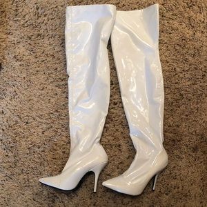 NWOT Fashion Nova White Thigh-High Boots